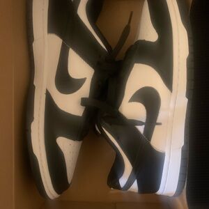 Nike Dunk Low Retro White/Black Sneakers (Pandas) 8.5